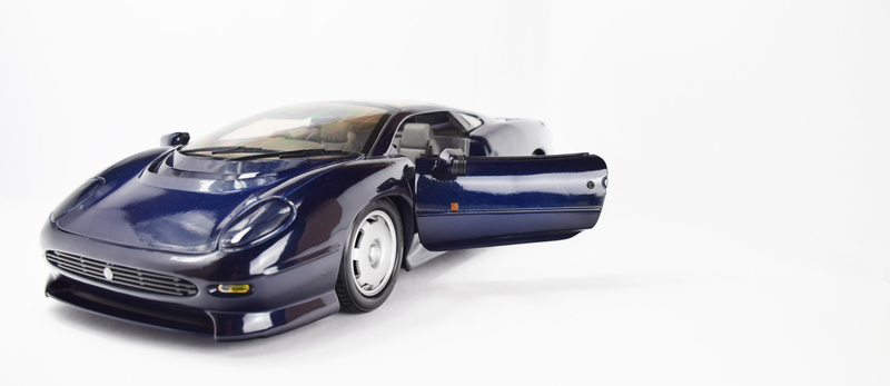 Illustration for article titled Thursday on the Thames: XJ213 edition.